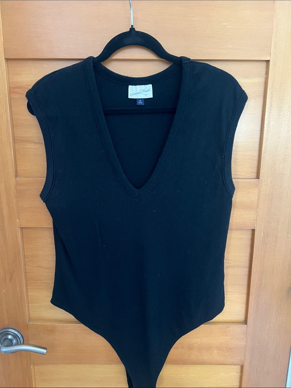Universal Thread Black Ribbed V-Neck Cap-Sleeve Bodysuit